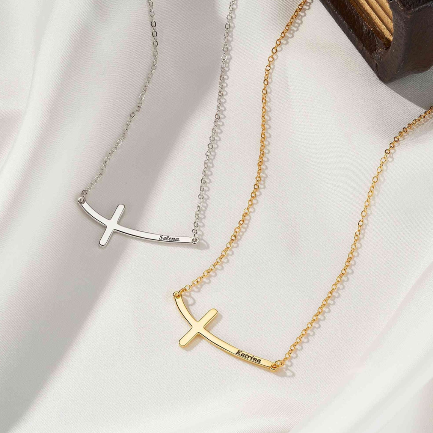 Persoonlijke Gebogen Kruis Ketting