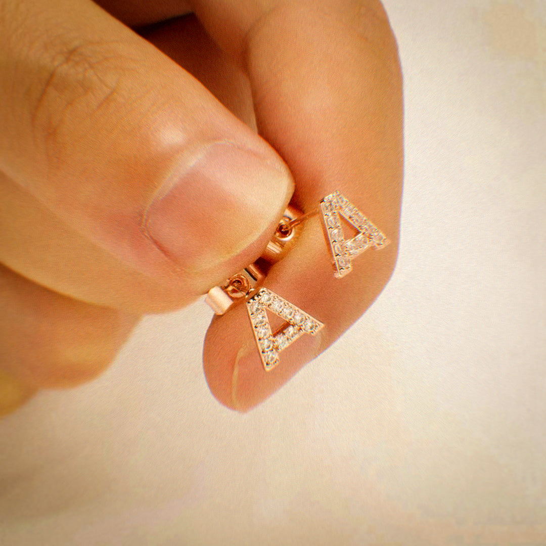 Stud Initialen Oorbellen