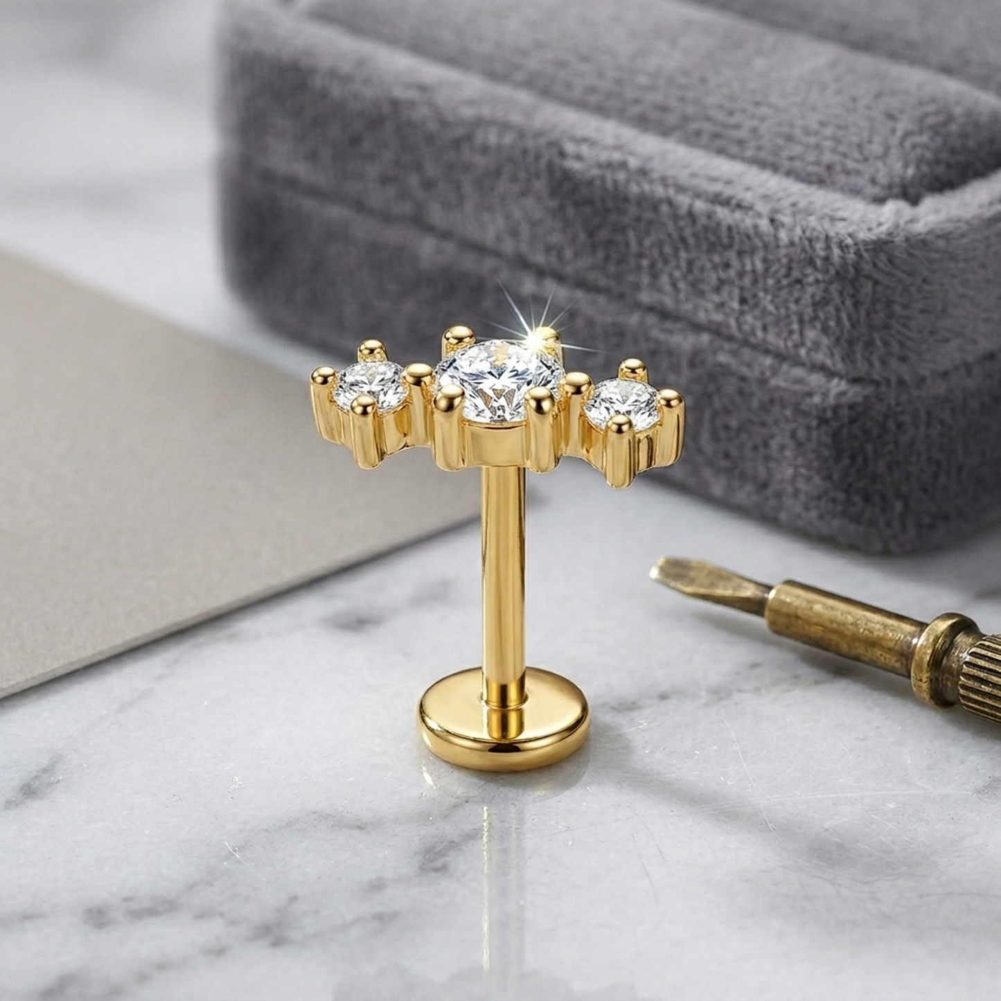 Minimalistische Trinity Spark Stud