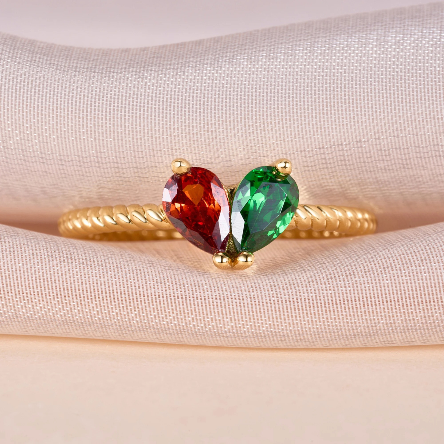 Gepersonaliseerde Hart Geboortesteen Ring