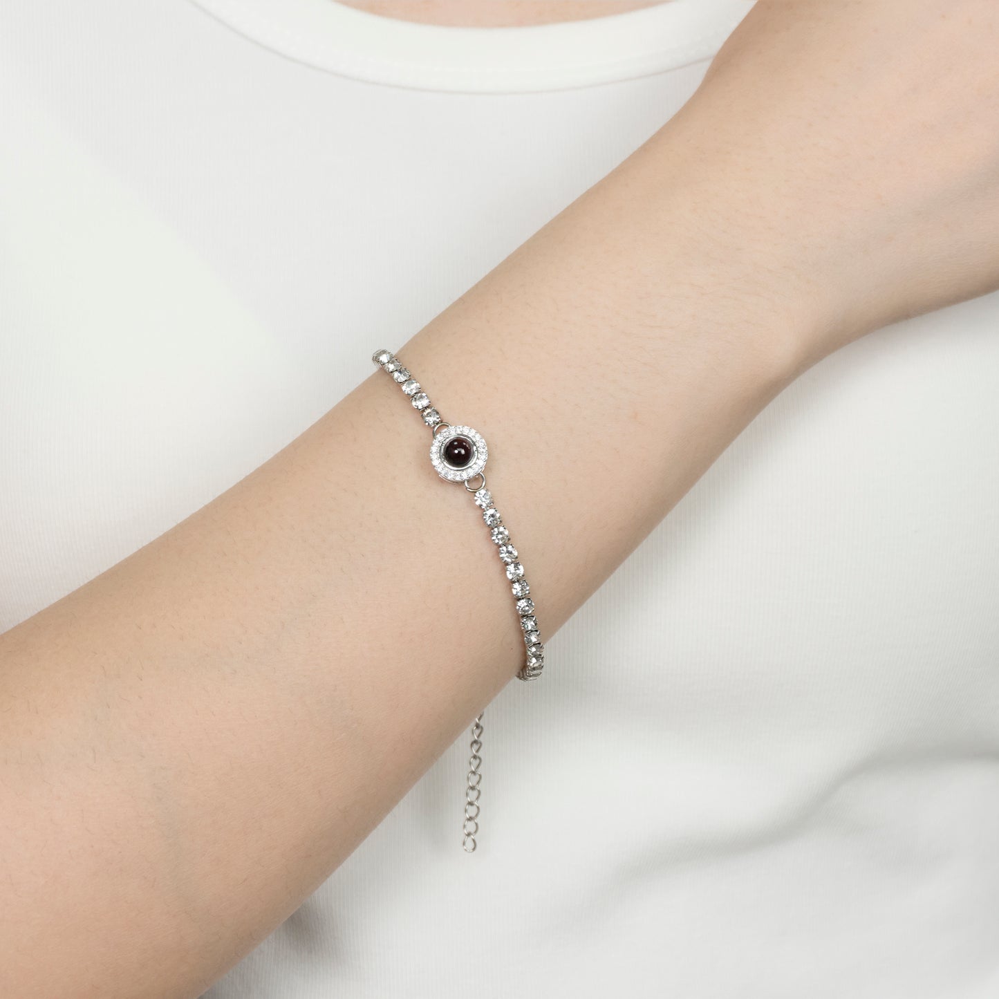 Diamond-like Projection Bracelet