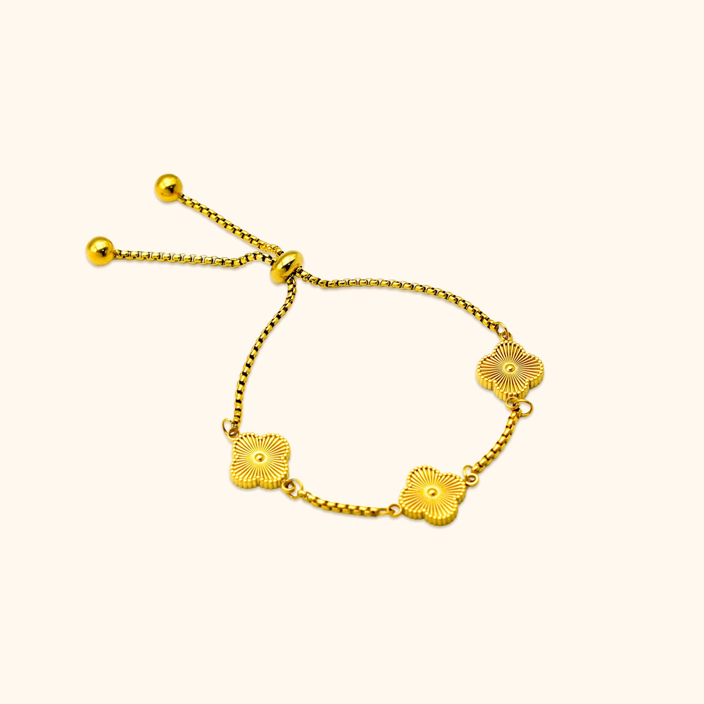 <tc>Pearl Clover Name Bracelet</tc>