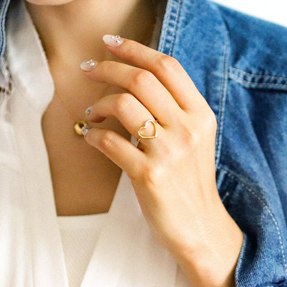 Minimalist Heart Ring 